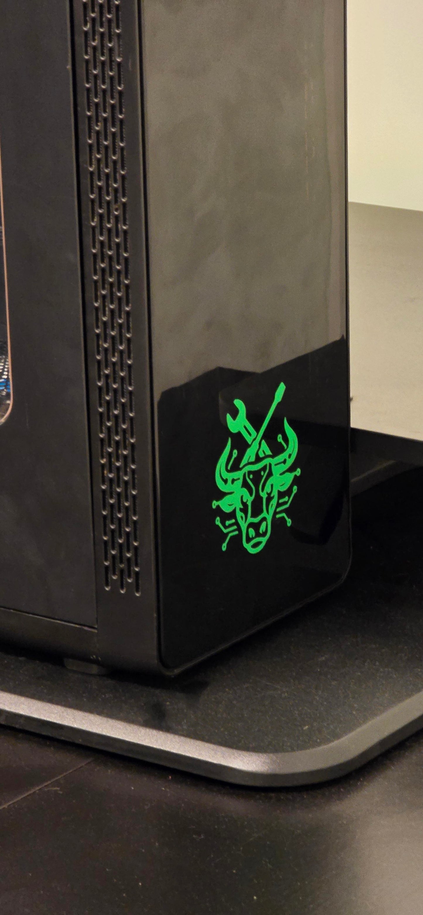 Tarw Du Cymreig, Cyfrifiadur Gemau / Gaming PC
