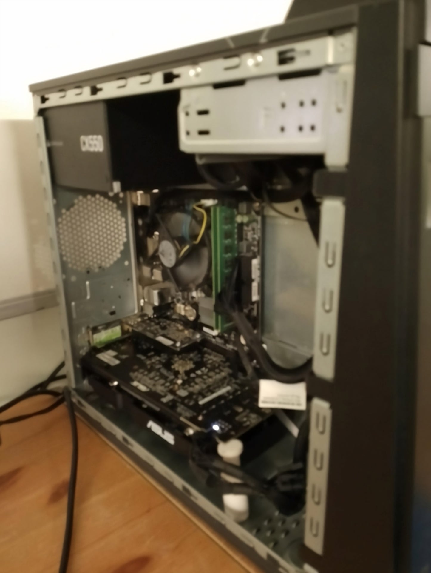 Aberdeen Angus, Cyfrifiadur Gemau / Gaming Pc